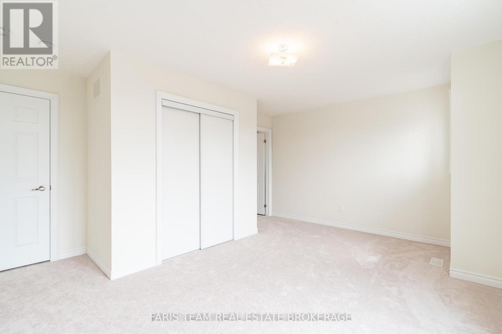 33 Pearl Street, Wasaga Beach, Ontario  L9Z 0G9 - Photo 29 - S13629264
