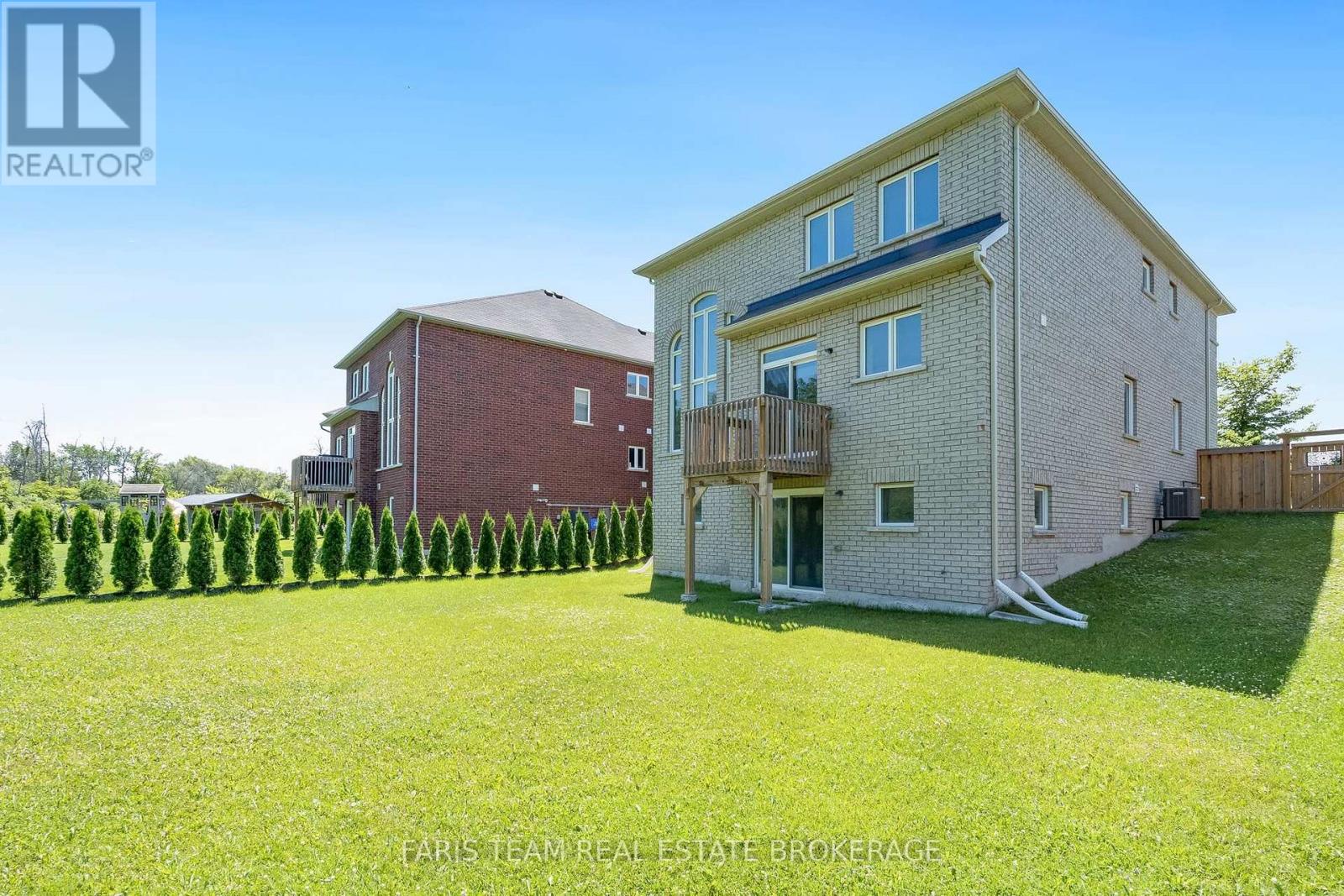 33 Pearl Street, Wasaga Beach, Ontario  L9Z 0G9 - Photo 46 - S13629264