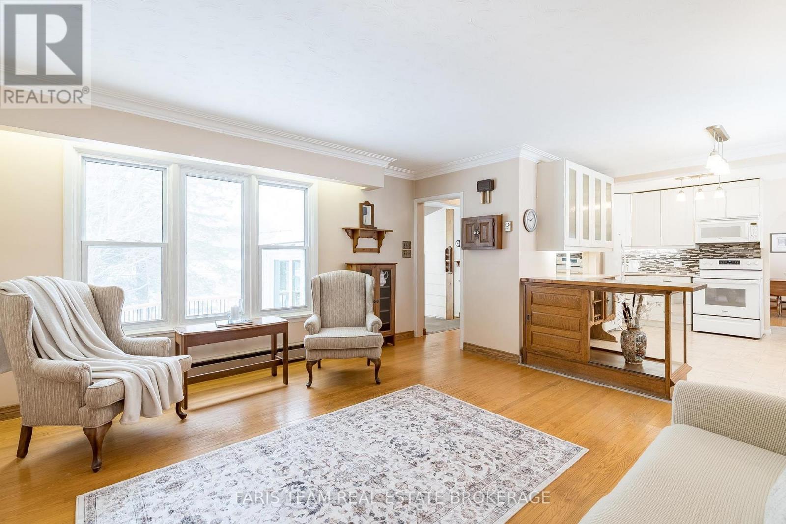257 Church Street, Penetanguishene, Ontario  L9M 1G6 - Photo 18 - S13629316