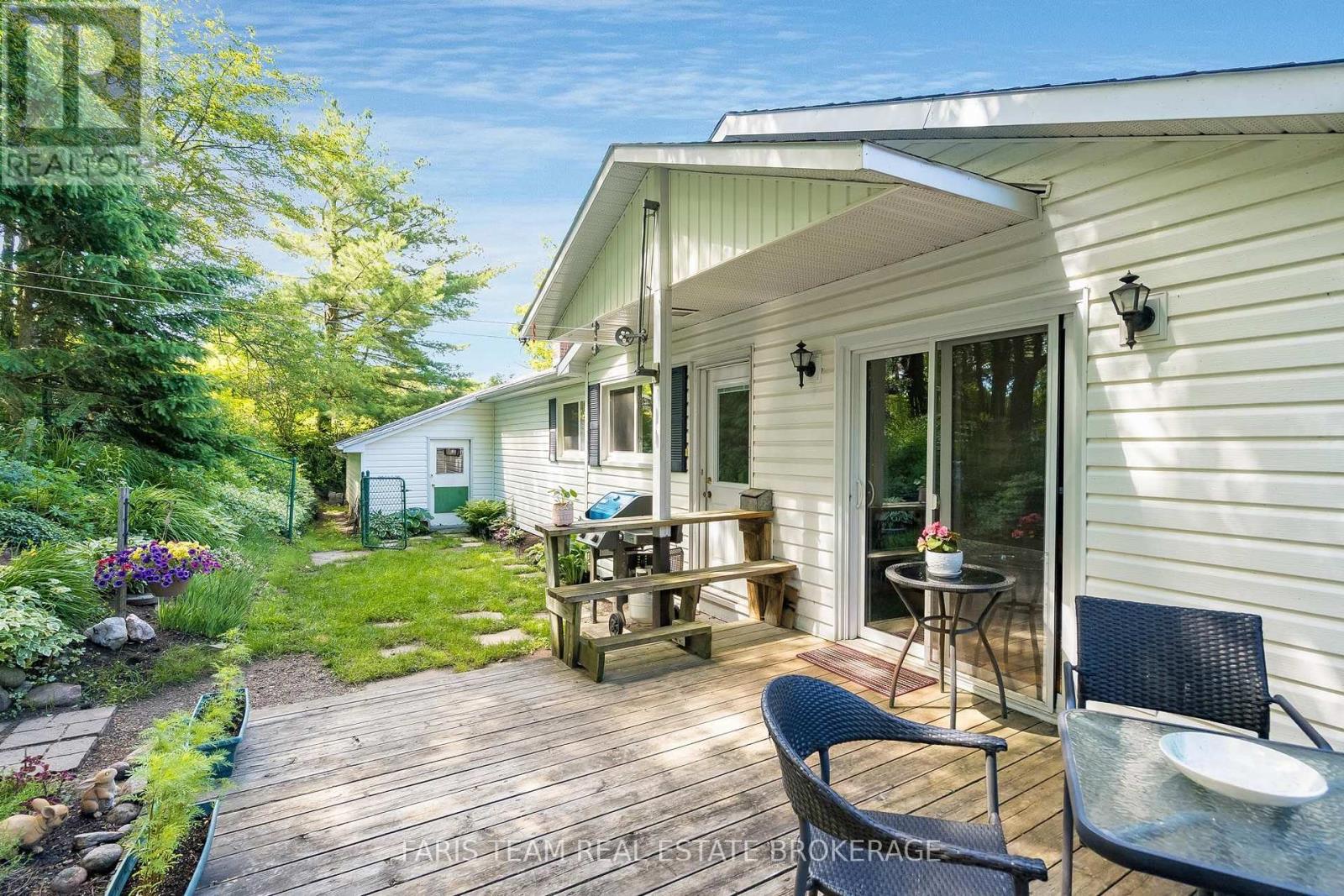 257 Church Street, Penetanguishene, Ontario  L9M 1G6 - Photo 35 - S13629316