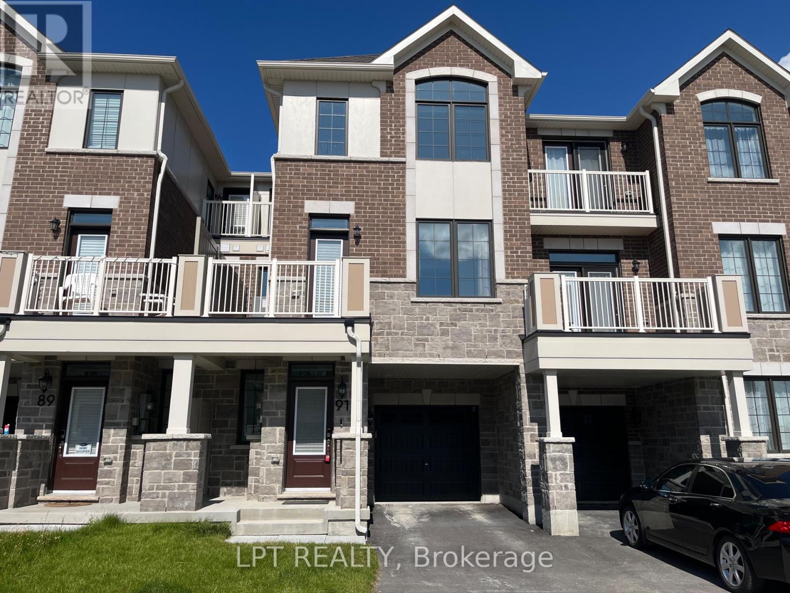 91 VINEWOOD CRESCENT, Barrie, Ontario