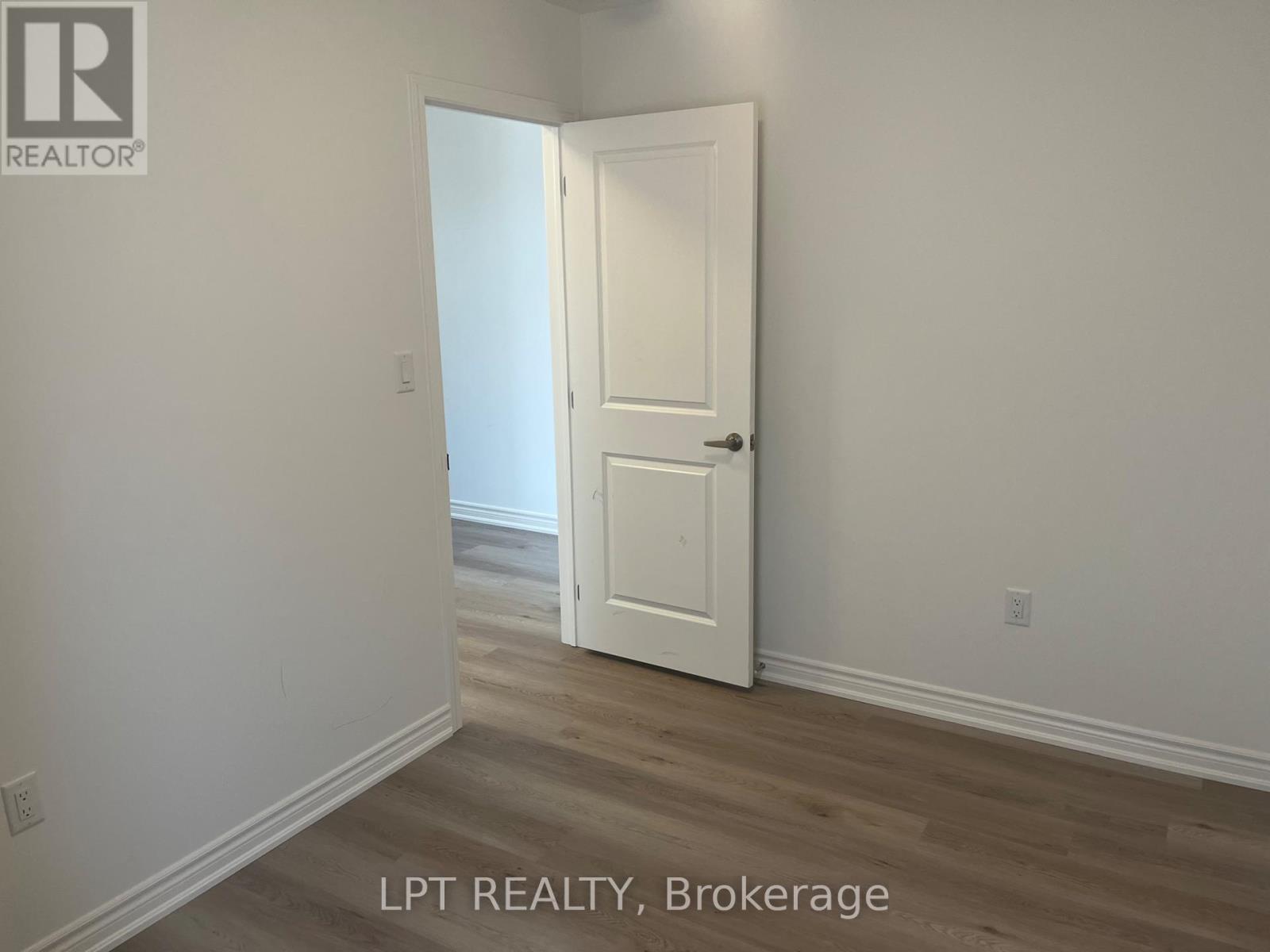 91 Vinewood Crescent, Barrie, Ontario  L9J 1B4 - Photo 11 - S13629342