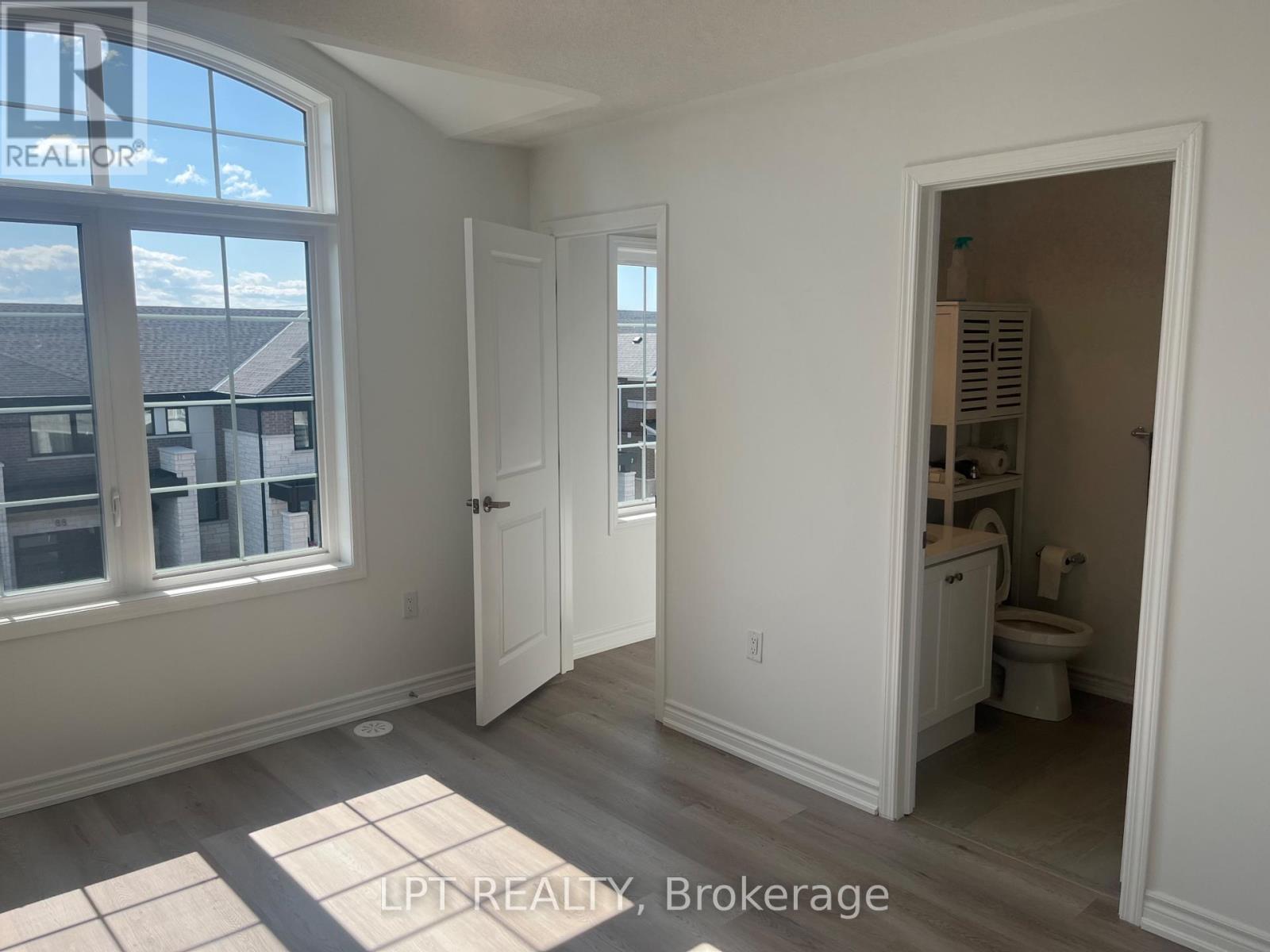 91 Vinewood Crescent, Barrie, Ontario  L9J 1B4 - Photo 8 - S13629342