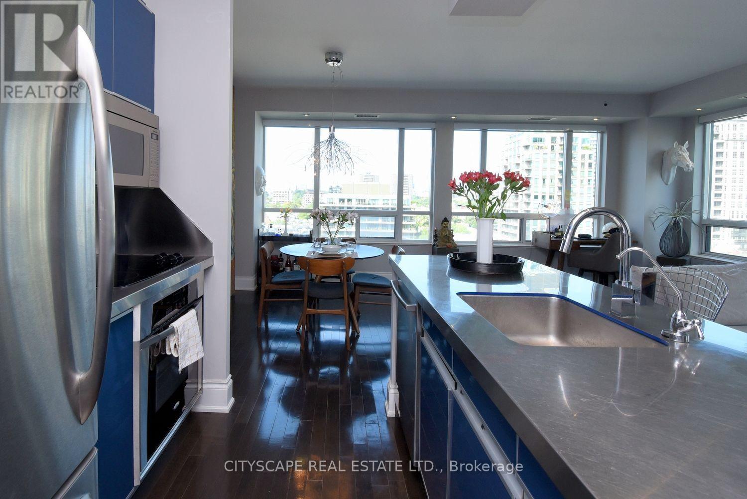 903 Bloor Street, Toronto, Ontario  M5S 1M8 - Photo 13 - W13629258