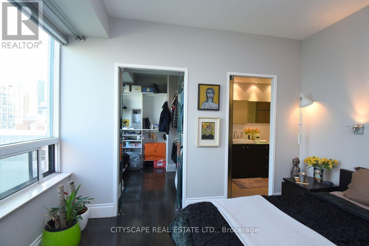 903 Bloor Street, Toronto, Ontario  M5S 1M8 - Photo 19 - W13629258