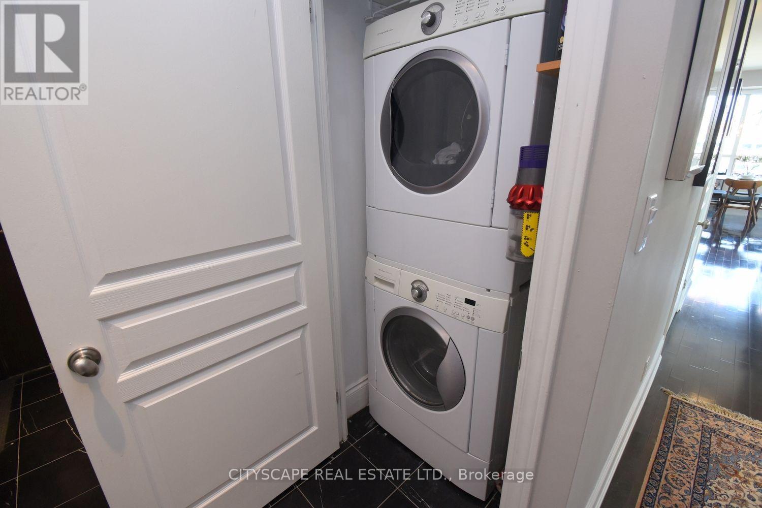 903 Bloor Street, Toronto, Ontario  M5S 1M8 - Photo 26 - W13629258