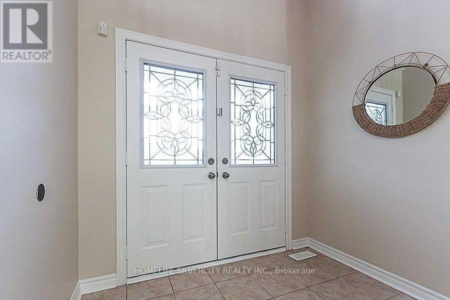 39 Savita Road, Brampton, Ontario  L7A 3V1 - Photo 2 - W13629290