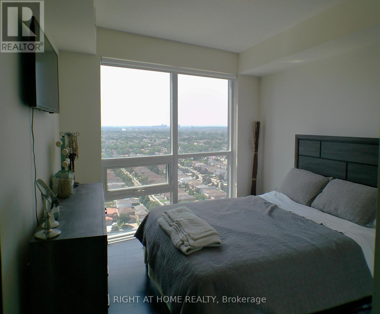 2202 - 510 Curran Place, Mississauga, Ontario  L5B 0J8 - Photo 8 - W13629352