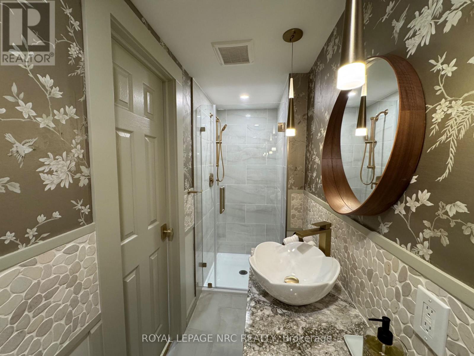 5 Victoria Street, St. Catharines, Ontario  L2S 2K8 - Photo 13 - X13578044