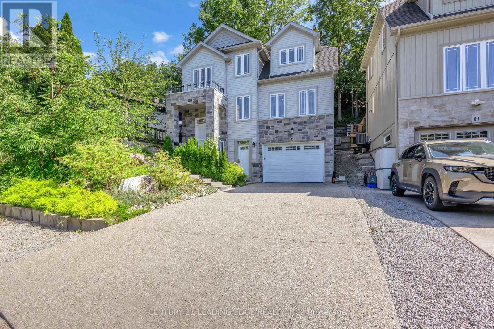 67 Bradley Street, St. Catharines, Ontario  L2T 1R5 - Photo 2 - X13629310