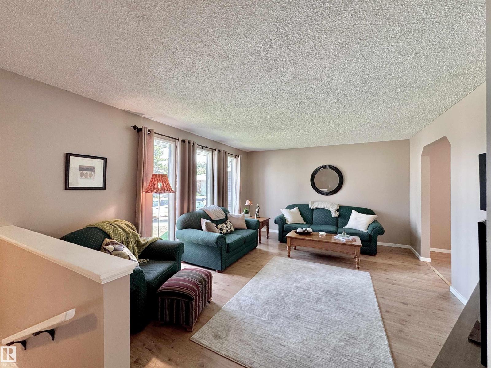 83 Garland Cr, Sherwood Park, Alberta  T8A 2P9 - Photo 6 - E4501800