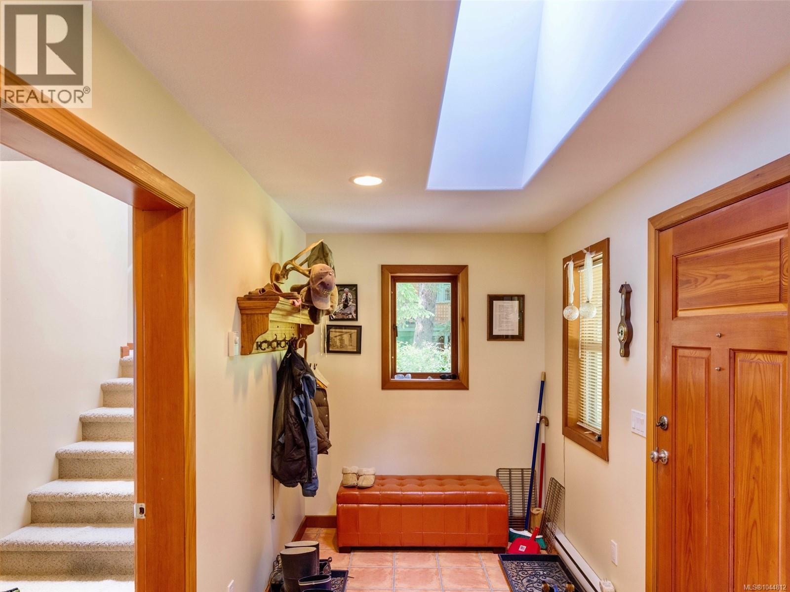 1261 Lynn Rd, Tofino, British Columbia  V0R 2Z0 - Photo 19 - 1044812
