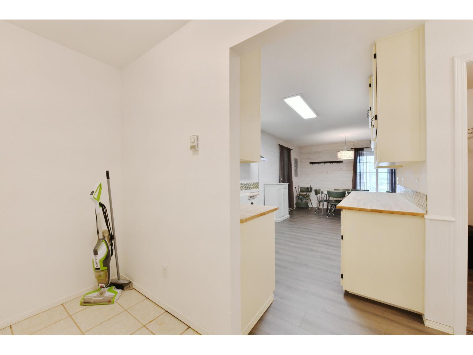 15011 Root Roundabout Road, Sunshine Valley, Sunshine Valley, British Columbia  V0X 1L5 - Photo 11 - R3150441