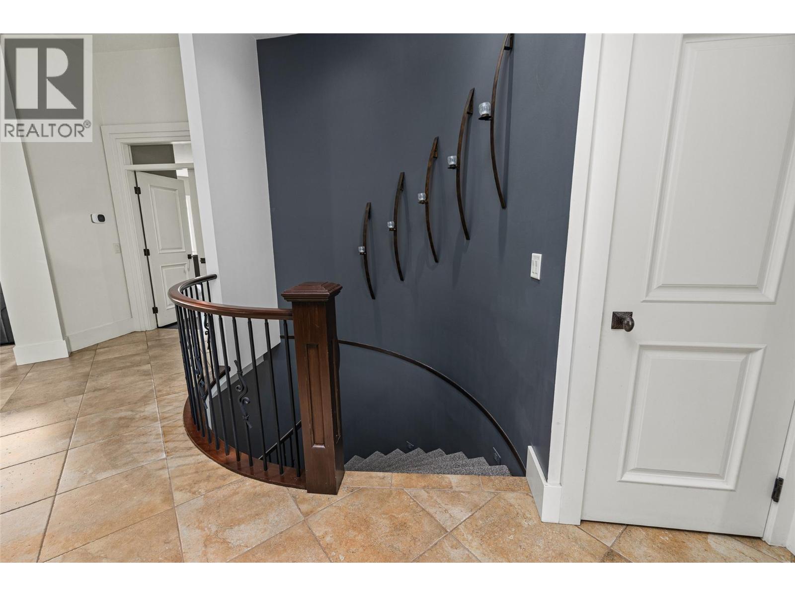 670 Devonian Avenue, Kelowna, British Columbia  V1W 5C2 - Photo 34 - 10394655