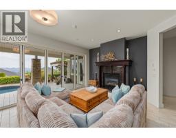 670 Devonian Avenue, Kelowna, British Columbia  V1W 5C2 - Photo 38 - 10394655