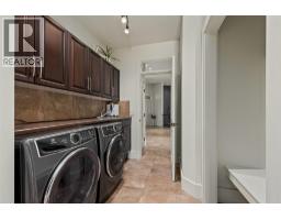 670 Devonian Avenue, Kelowna, British Columbia  V1W 5C2 - Photo 33 - 10394655