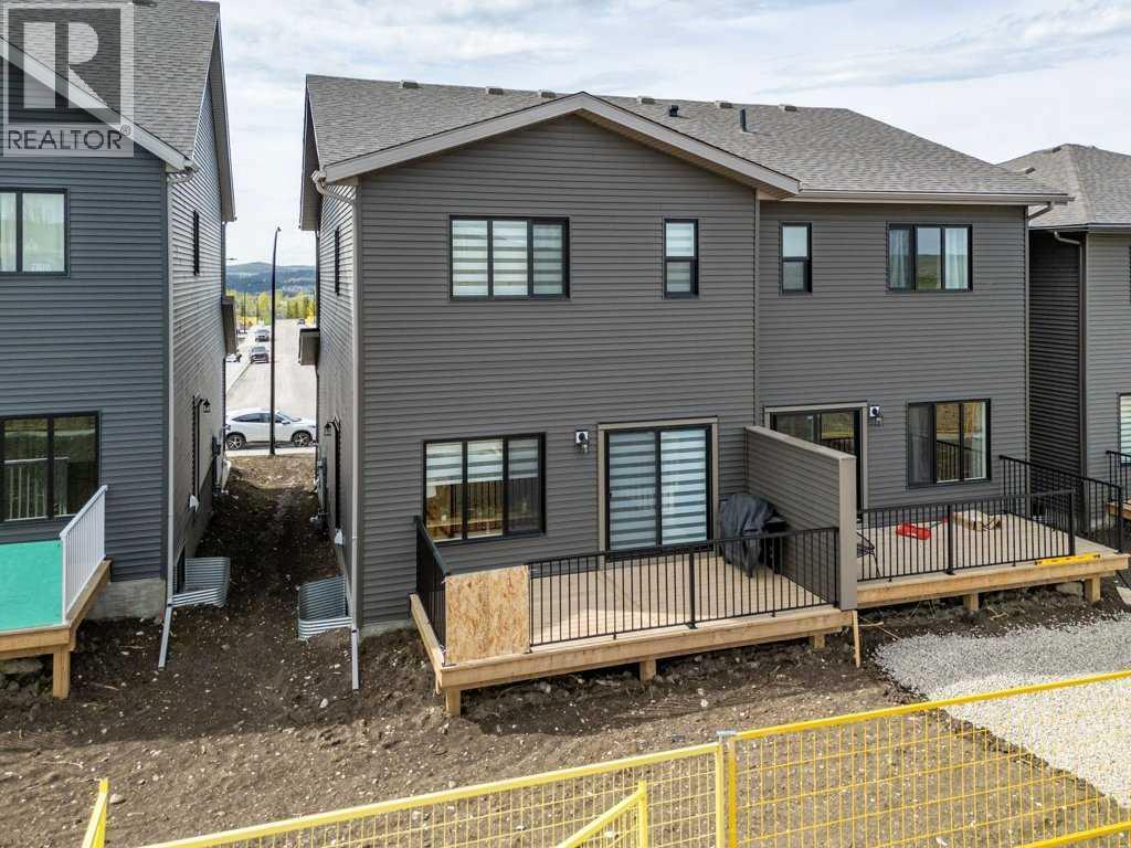 55 Heritage Manor, Cochrane, Alberta T4C 3K7 - Photo 35 - A2314683