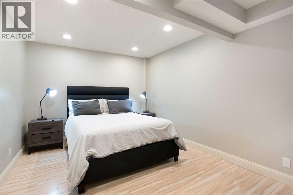 90 Discovery Ridge Road SW, Calgary, Alberta  T3H 4R4 - Photo 40 - A2327230