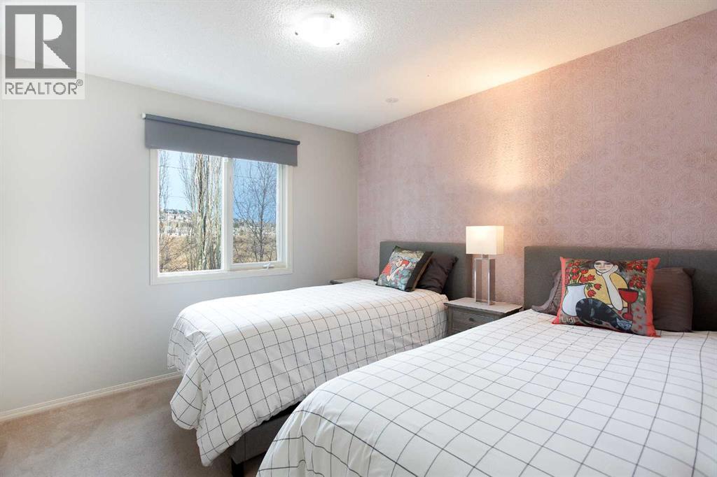 90 Discovery Ridge Road SW, Calgary, Alberta  T3H 4R4 - Photo 31 - A2327230
