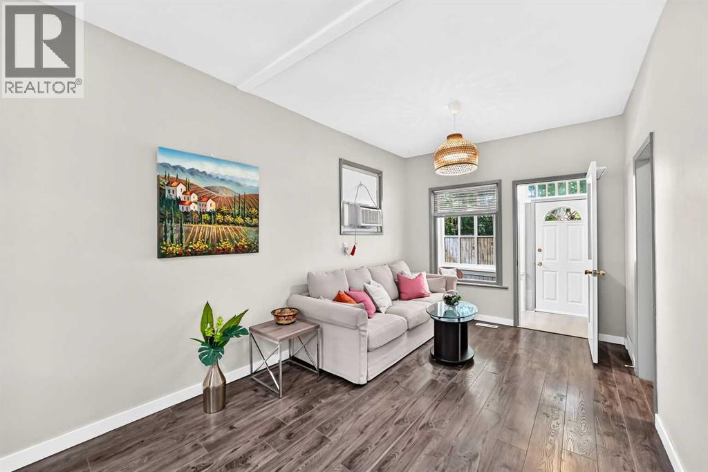 139 11 Avenue NE, Calgary, Alberta  T2E 0Y7 - Photo 4 - A2330460