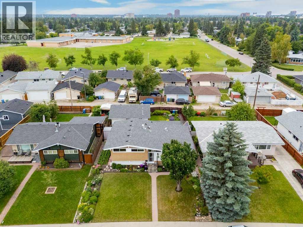 9511 Academy Drive SE, Calgary, Alberta  T2J 1A6 - Photo 3 - A2331690