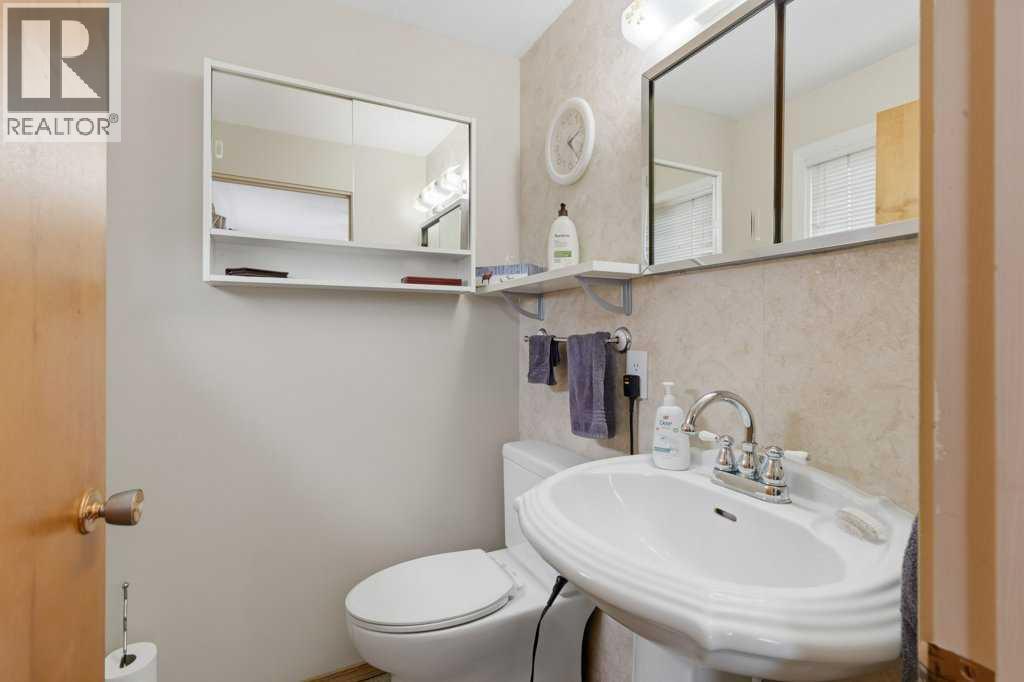 9511 Academy Drive SE, Calgary, Alberta  T2J 1A6 - Photo 19 - A2331690
