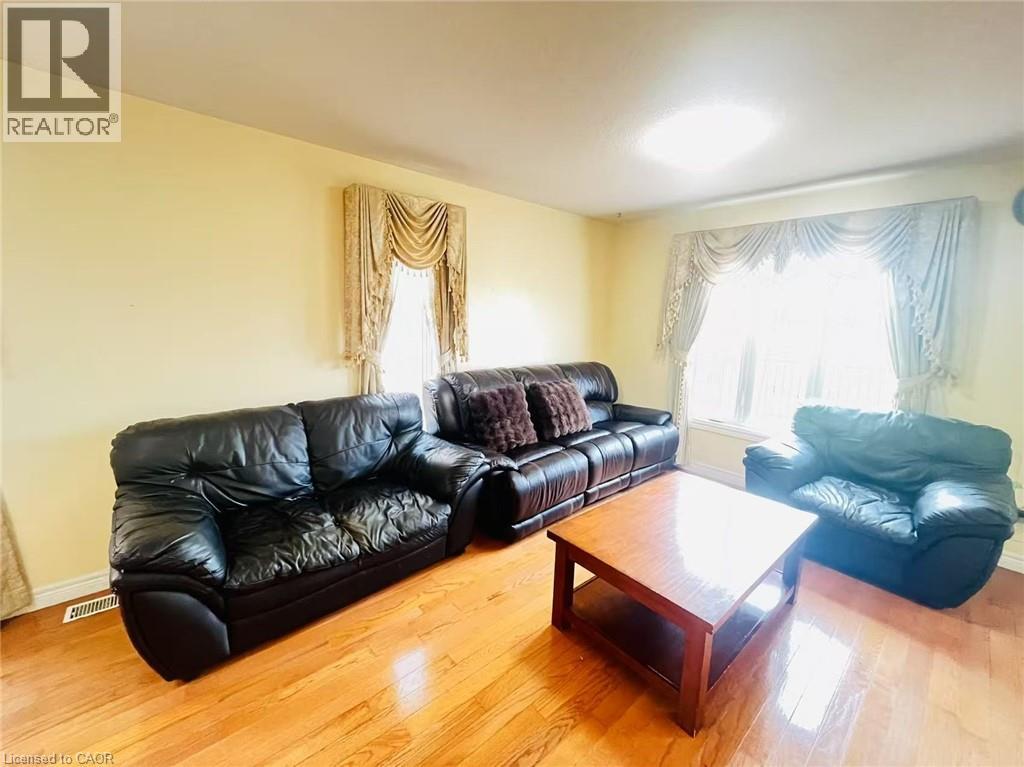 136 Hidden Creek Drive, Kitchener, Ontario  N2N 3N7 - Photo 6 - 40837449