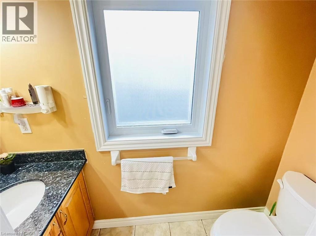 136 Hidden Creek Drive, Kitchener, Ontario  N2N 3N7 - Photo 7 - 40837449