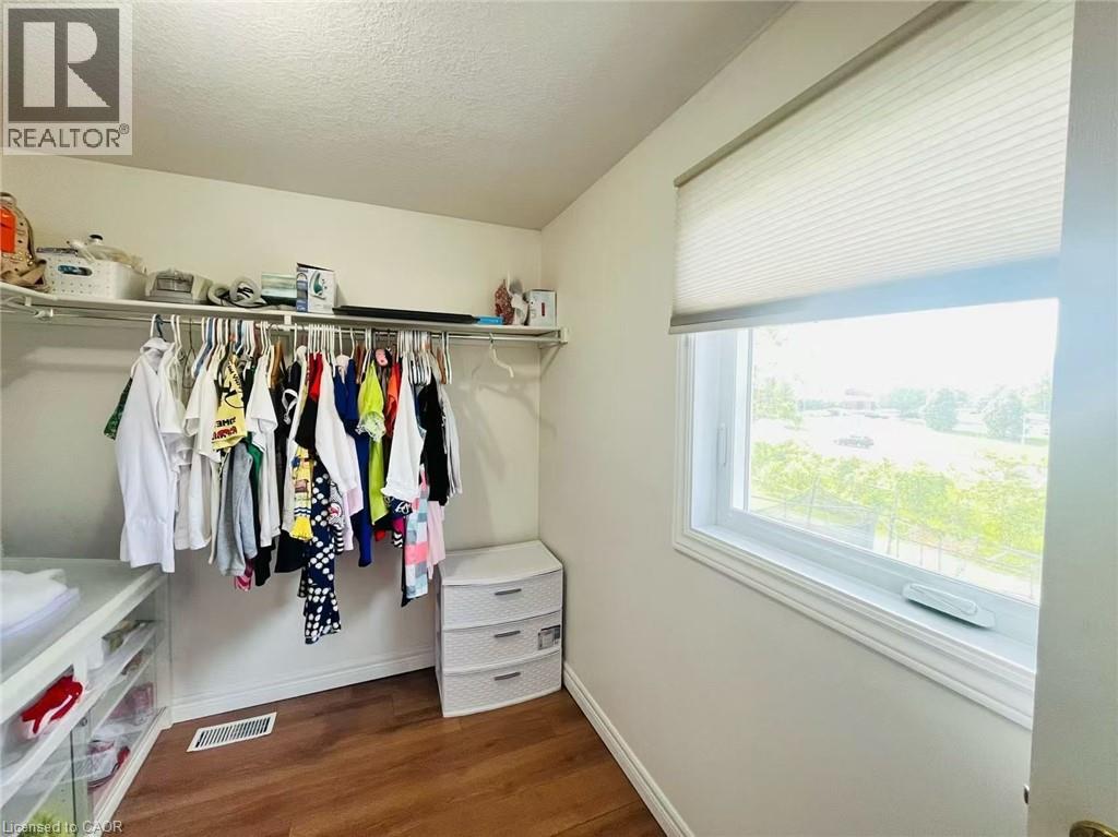 136 Hidden Creek Drive, Kitchener, Ontario  N2N 3N7 - Photo 13 - 40837449