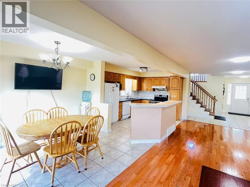 136 Hidden Creek Drive, Kitchener, Ontario  N2N 3N7 - Photo 5 - 40837449