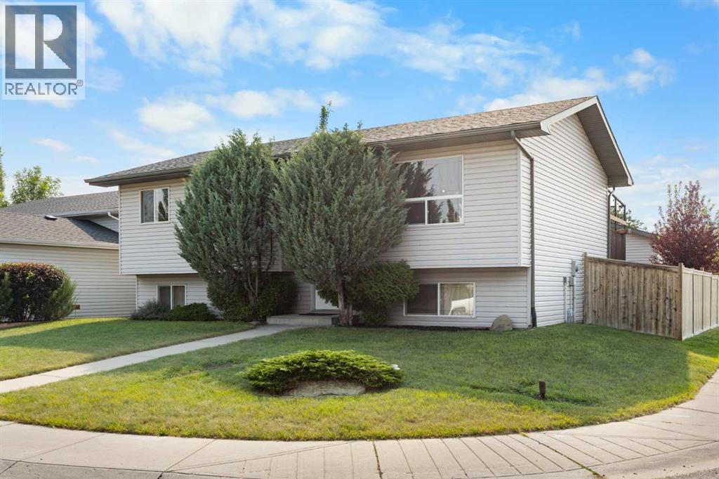 1501 Strathcona Close, Strathmore, Alberta  T1P 1S2 - Photo 3 - A2334075
