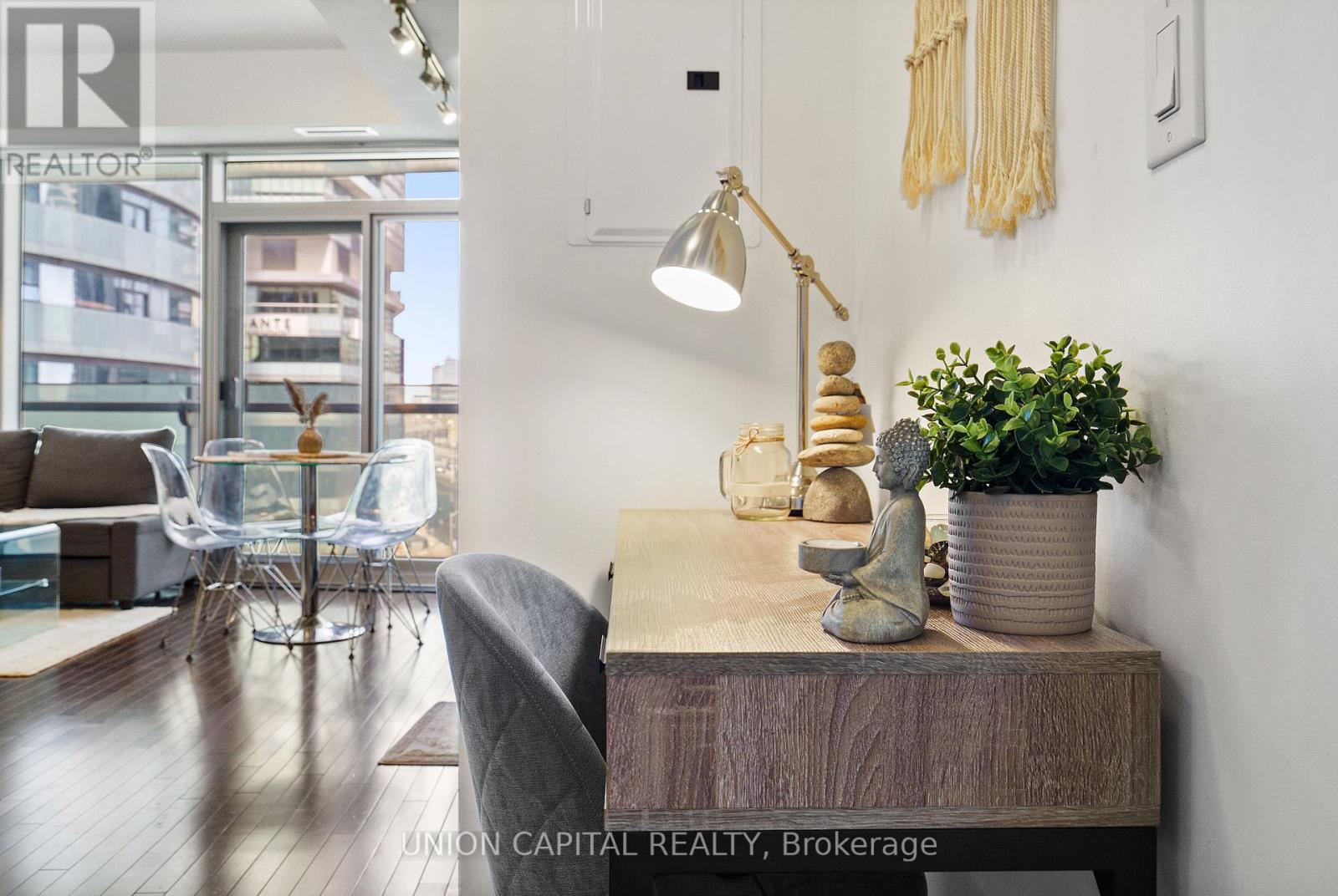 501 - 12 York Street, Toronto, Ontario  M5J 0A9 - Photo 10 - C13629390