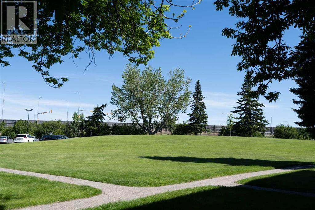 17c, 80 Galbraith Drive Sw, Calgary, Alberta T3E 3H2 - Photo 4 - A2320925