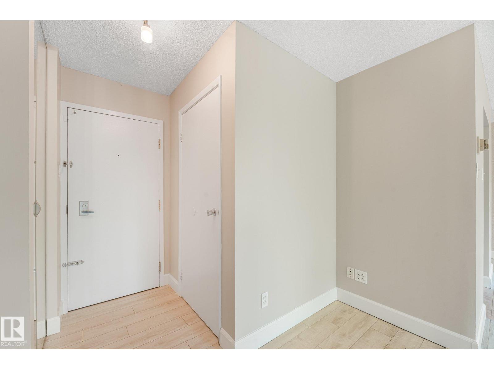 #302 9916 113 St NW, Edmonton, Alberta  T5K 2N3 - Photo 38 - E4501801