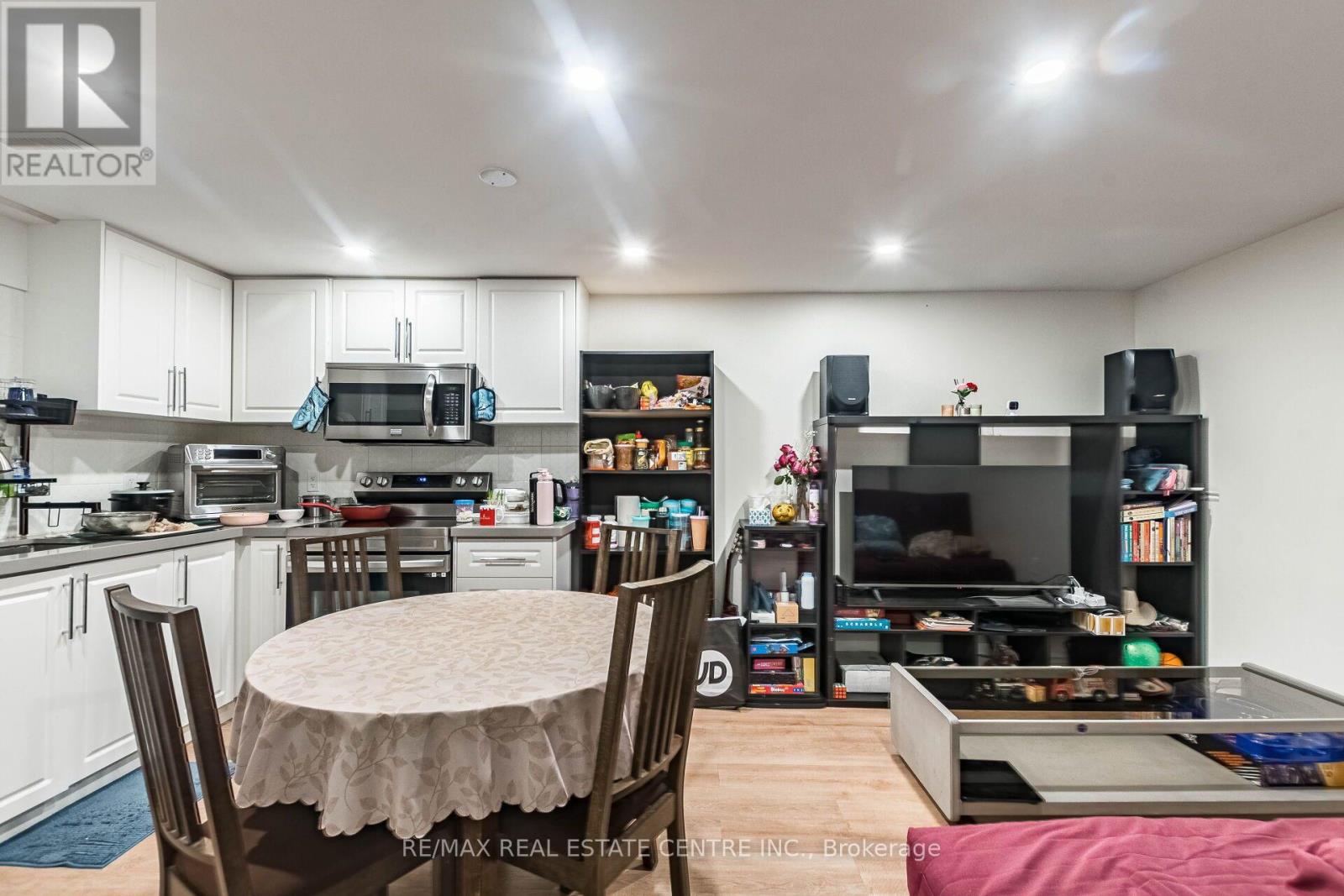 1571 Meadowfield Crescent, Mississauga, Ontario  L5M 4T4 - Photo 26 - W13629380