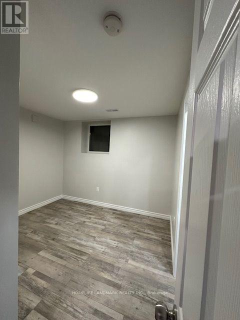 542 Wingrove Crescent, Oakville, Ontario  L6L 4R6 - Photo 3 - W13629388
