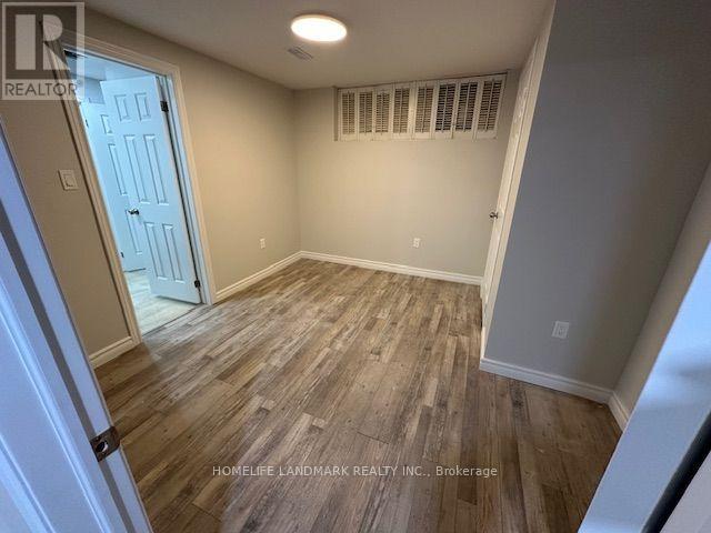 542 Wingrove Crescent, Oakville, Ontario  L6L 4R6 - Photo 5 - W13629388