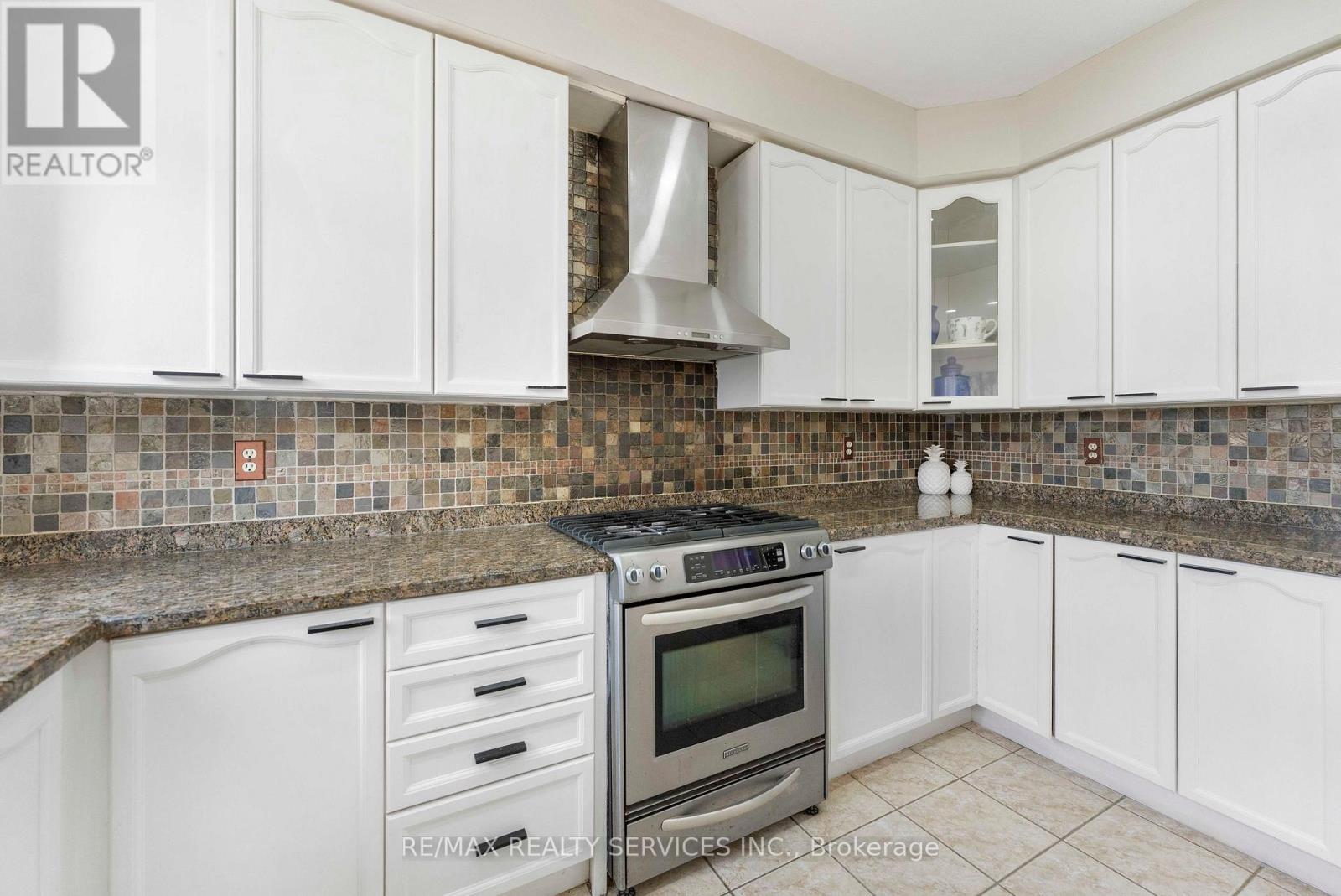 3696 Waterfall Crescent, Mississauga, Ontario  L5N 8G8 - Photo 12 - W13628986