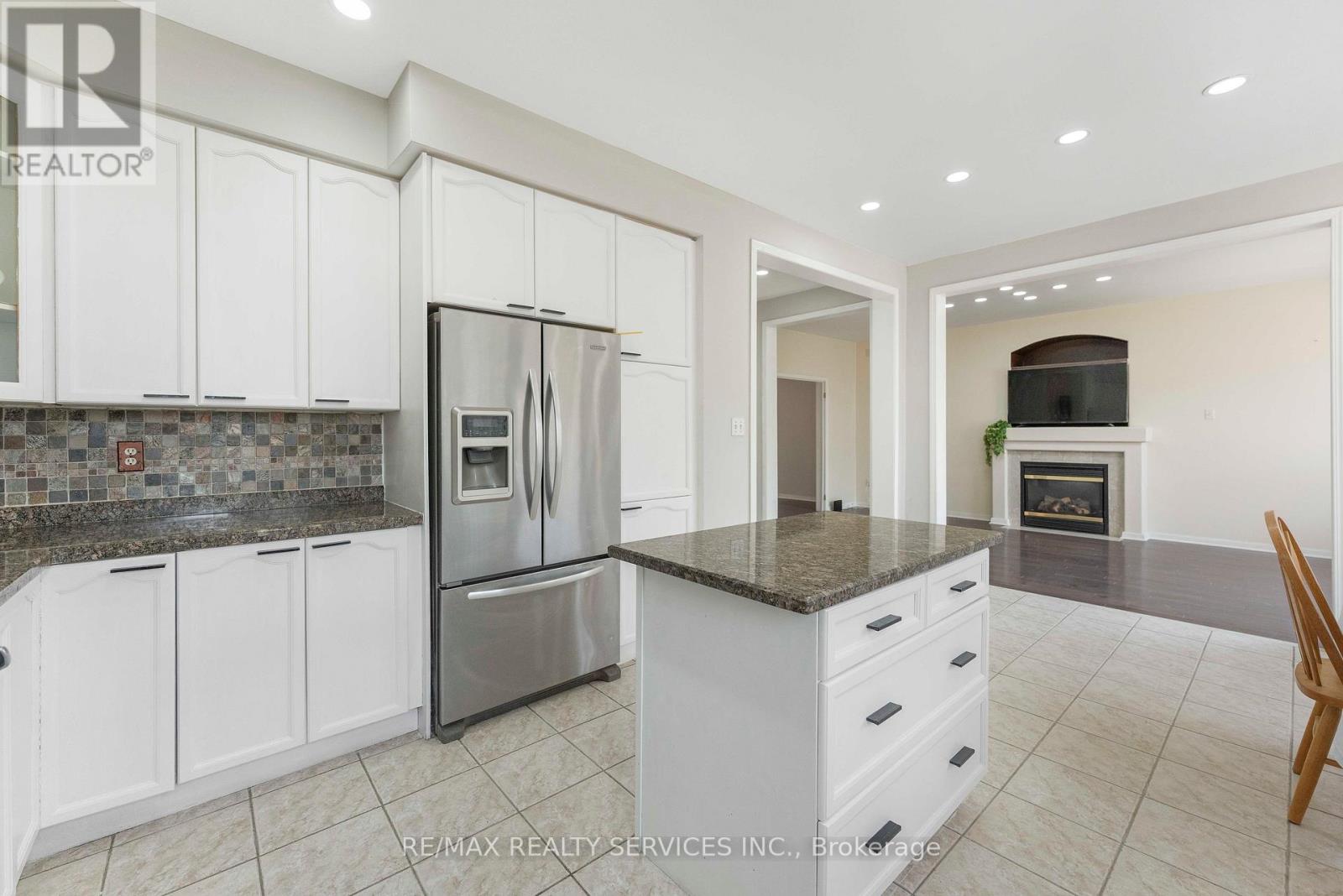 3696 Waterfall Crescent, Mississauga, Ontario  L5N 8G8 - Photo 13 - W13628986