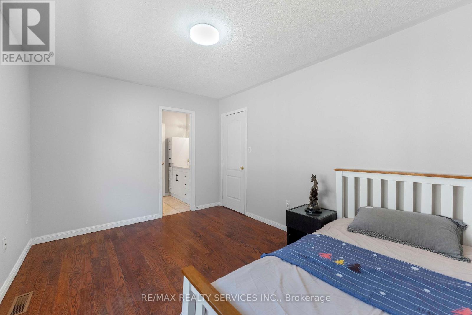 3696 Waterfall Crescent, Mississauga, Ontario  L5N 8G8 - Photo 20 - W13628986