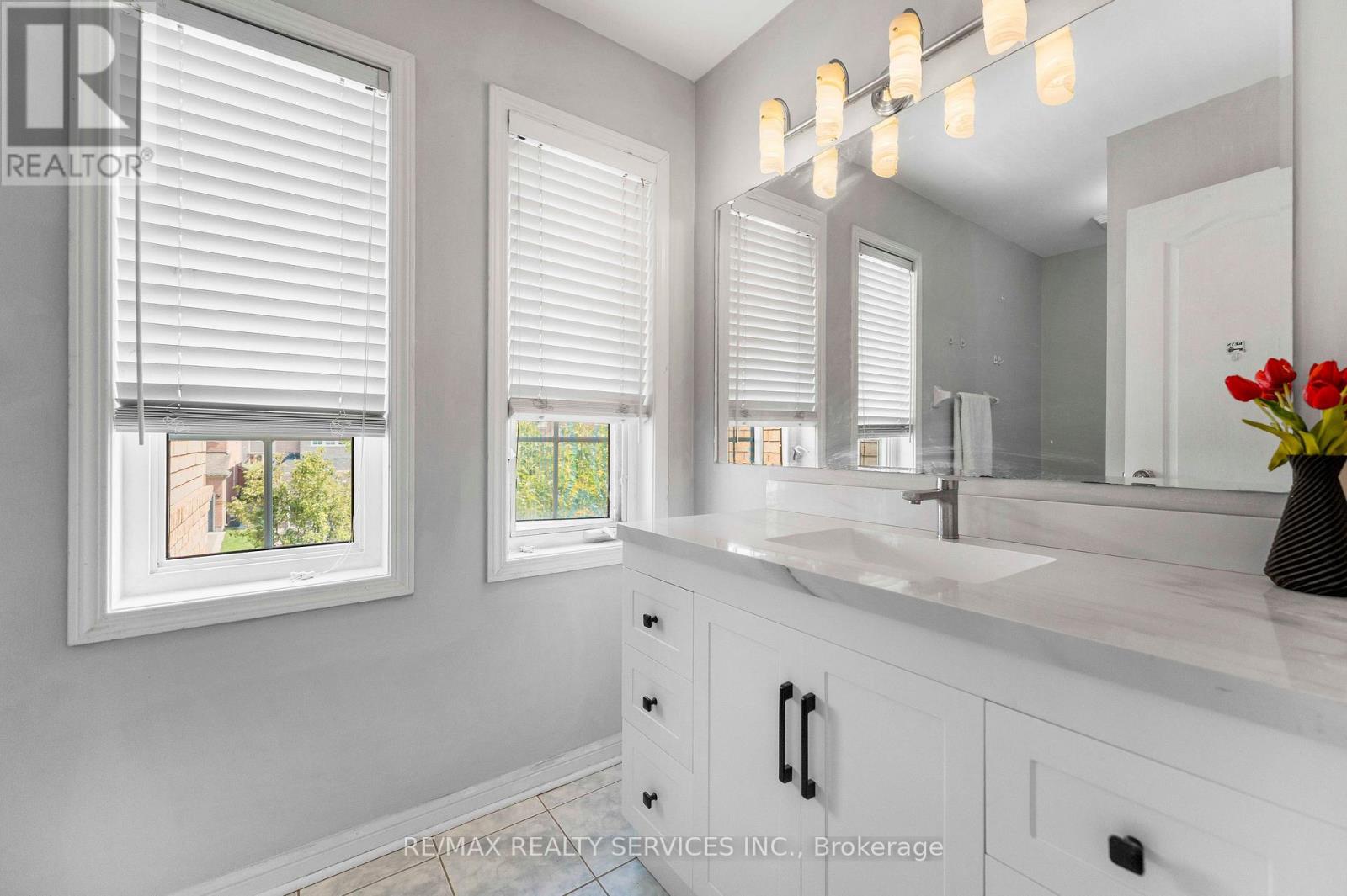 3696 Waterfall Crescent, Mississauga, Ontario  L5N 8G8 - Photo 28 - W13628986