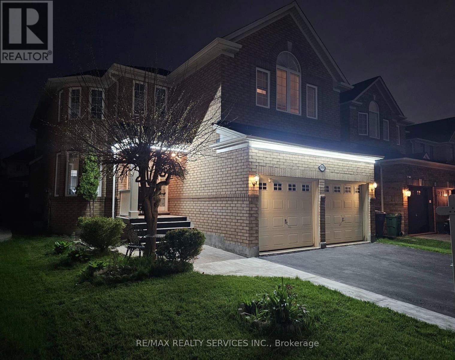 3696 Waterfall Crescent, Mississauga, Ontario  L5N 8G8 - Photo 4 - W13628986