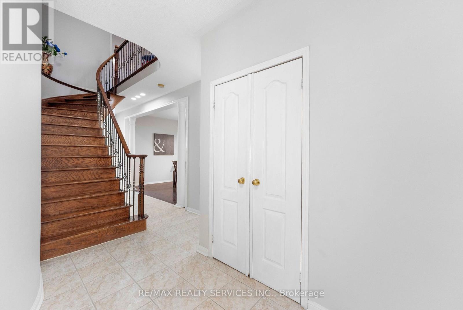 3696 Waterfall Crescent, Mississauga, Ontario  L5N 8G8 - Photo 6 - W13628986