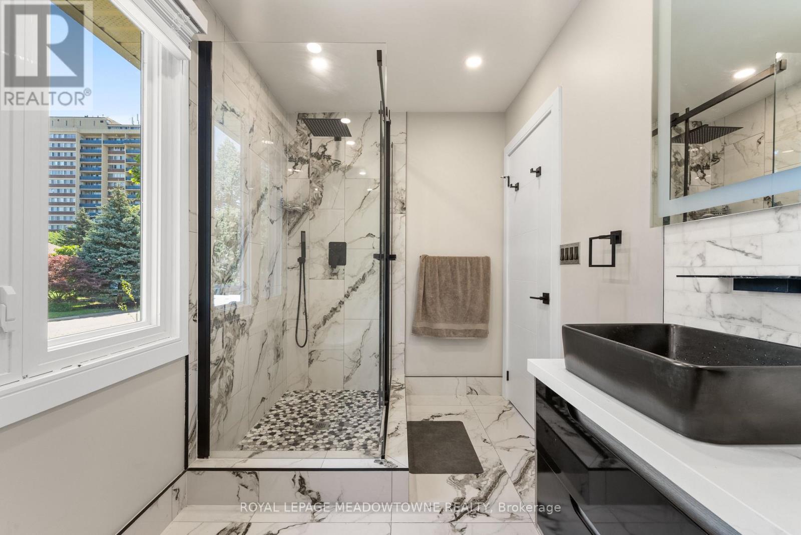 1268 Forest Hill, Oakville, Ontario L6H 2C3 - Photo 17 - W13629400