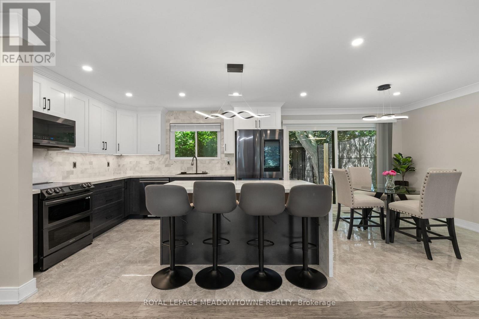 1268 Forest Hill, Oakville, Ontario L6H 2C3 - Photo 5 - W13629400