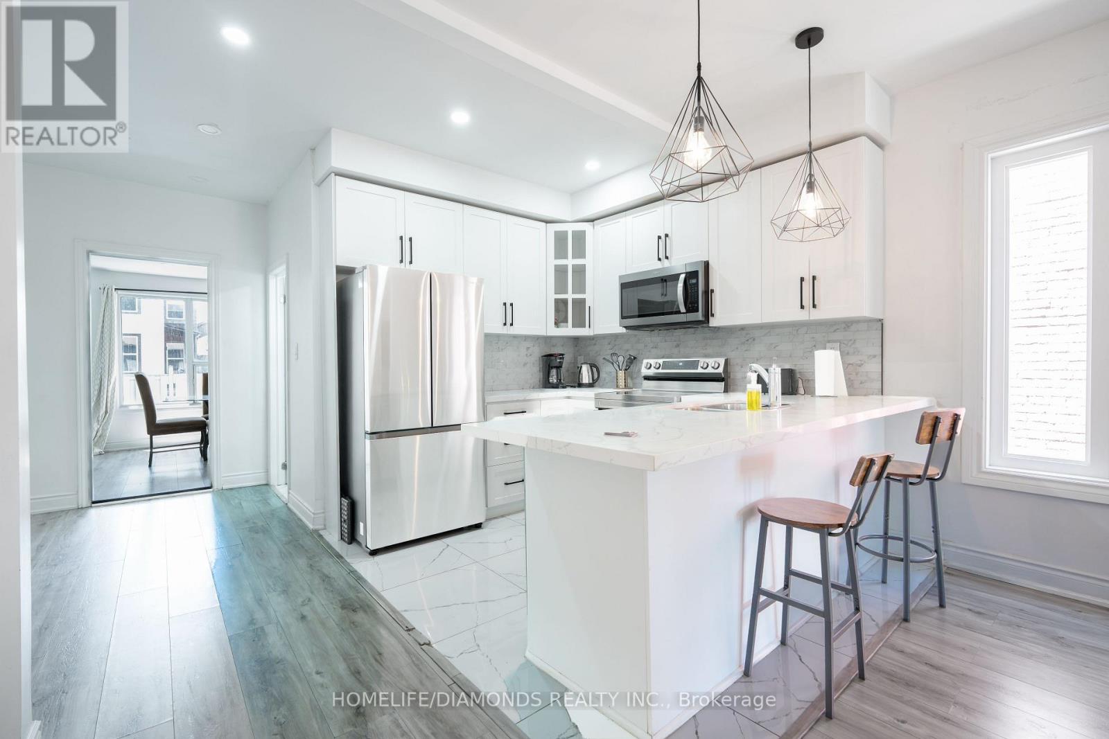 20 Somerset Avenue, Hamilton, Ontario L8L 2L5 - Photo 4 - X13629392