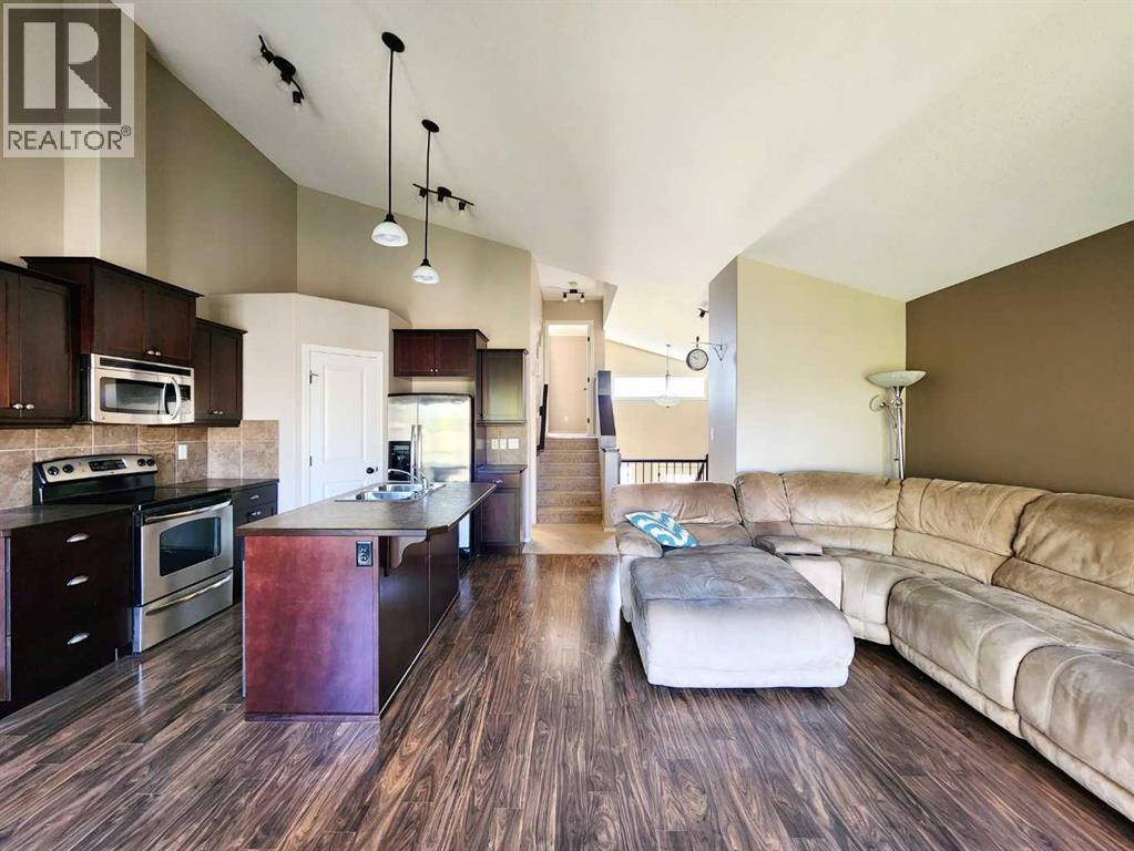 731 Silkstone Close W, Lethbridge, Alberta  T1J 4B9 - Photo 8 - A2333875