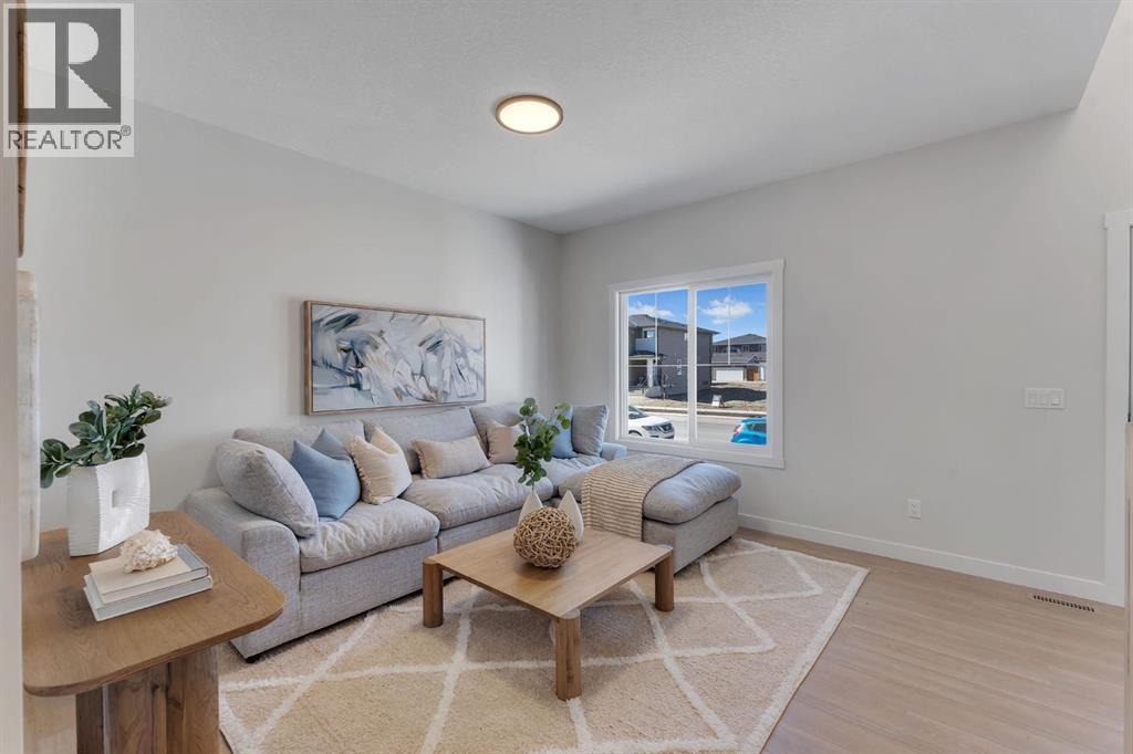 351 Fireside Drive, Cochrane, Alberta  T4C 3J1 - Photo 7 - A2254442