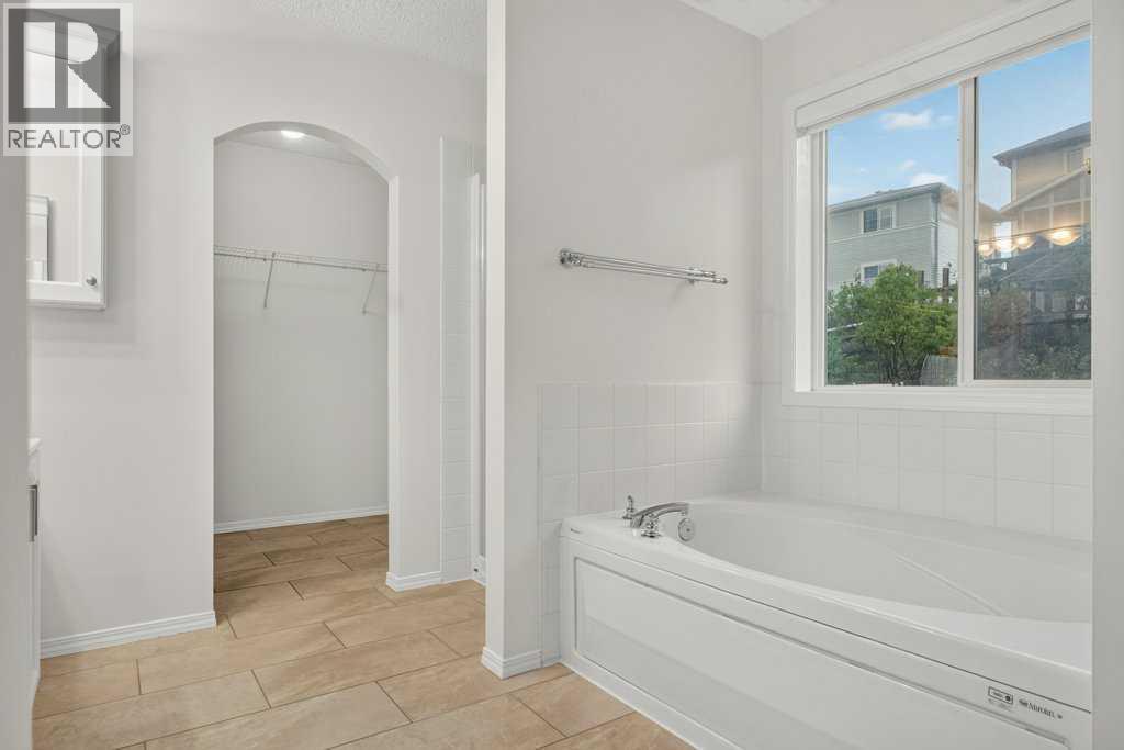 338 Panamount Drive NW, Calgary, Alberta  T3K 5M1 - Photo 31 - A2326109