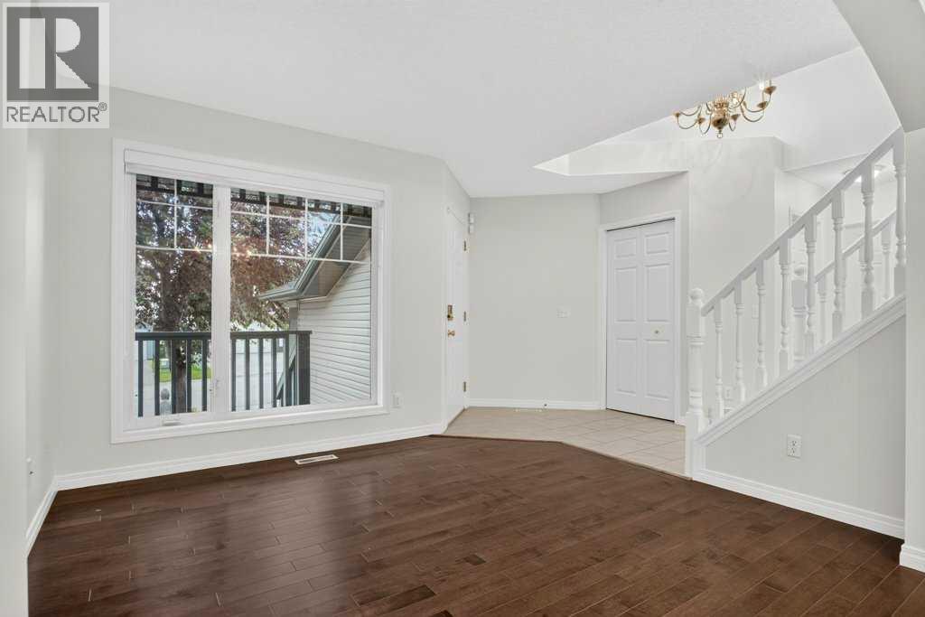 338 Panamount Drive NW, Calgary, Alberta  T3K 5M1 - Photo 11 - A2326109